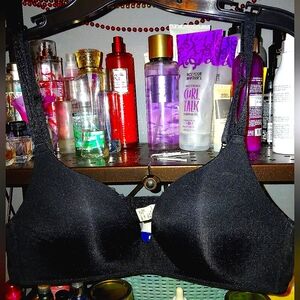 💥H&M💥BUY 1 GET 1 FREE💥Padded/Seamless/Wireless Bra 36C